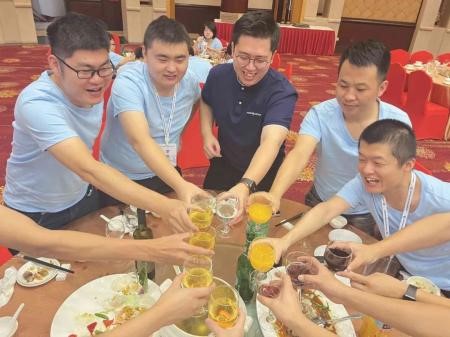 J9����|����վ����