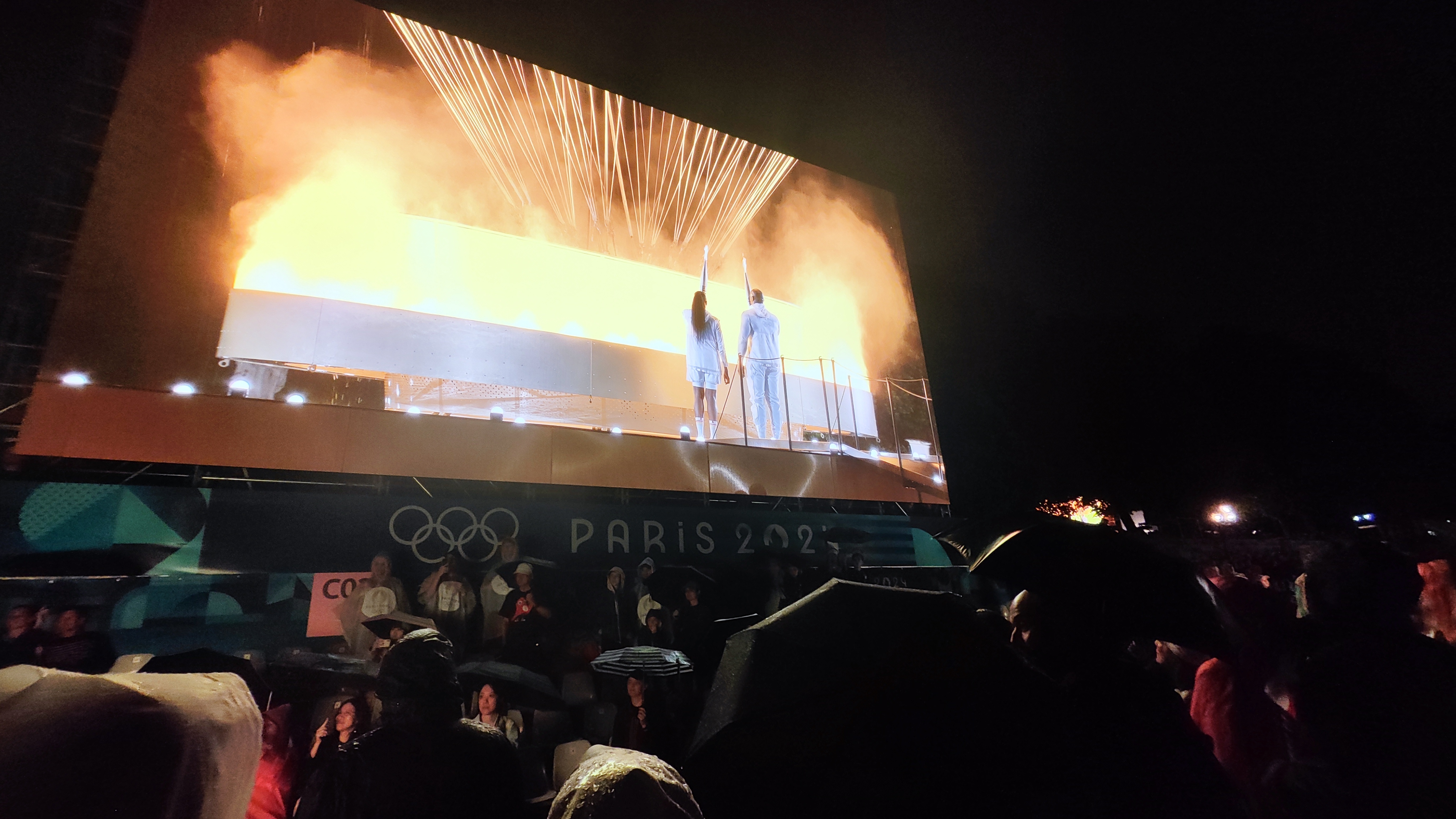 J9����|����վ����