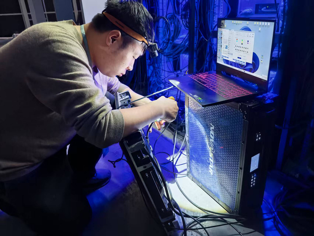 J9����|����վ����